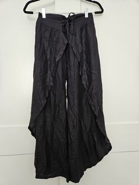 Black Tulip Palazzo Pants.